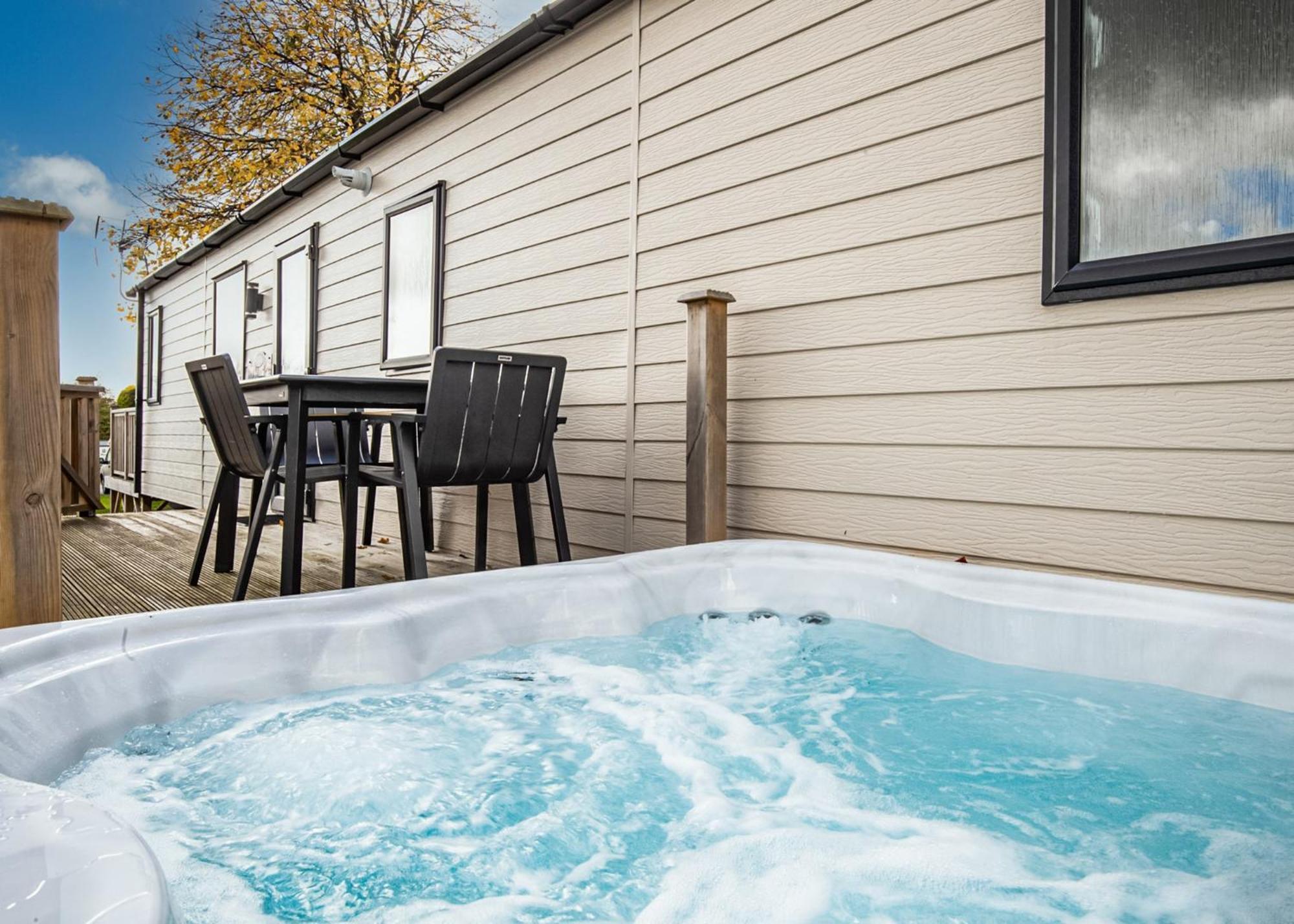 Noble Court Holiday Park Narberth Extérieur photo