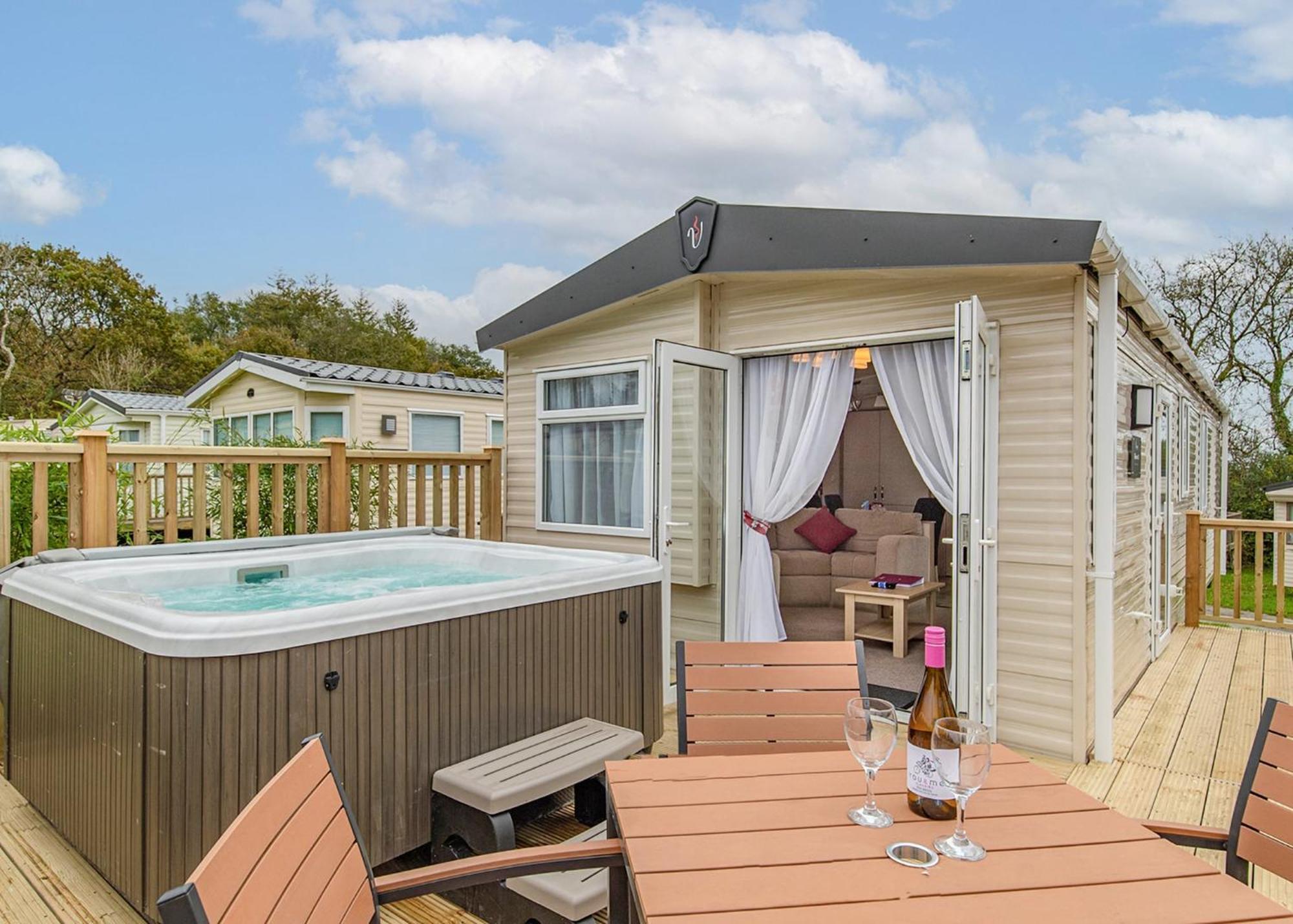 Noble Court Holiday Park Narberth Extérieur photo